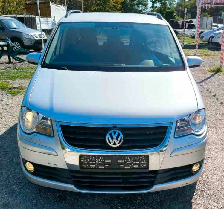 VW Touran 1.9-D-КЛИМАТРОНИК, снимка 1 - Автомобили и джипове - 47383302