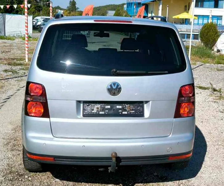 VW Touran 1.9-D-КЛИМАТРОНИК, снимка 4 - Автомобили и джипове - 47383302