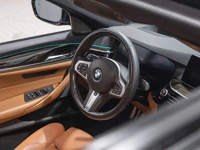 BMW 530, снимка 16 - Автомобили и джипове - 56684831
