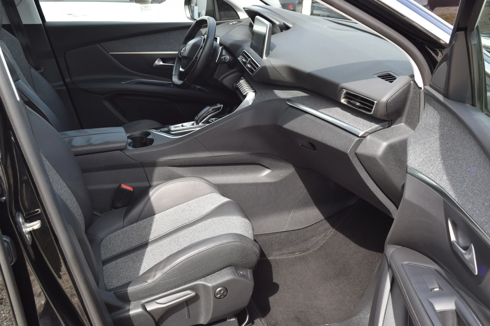 Peugeot 3008 1.6 HDI* 80000 km* Euro 6B - изображение 9