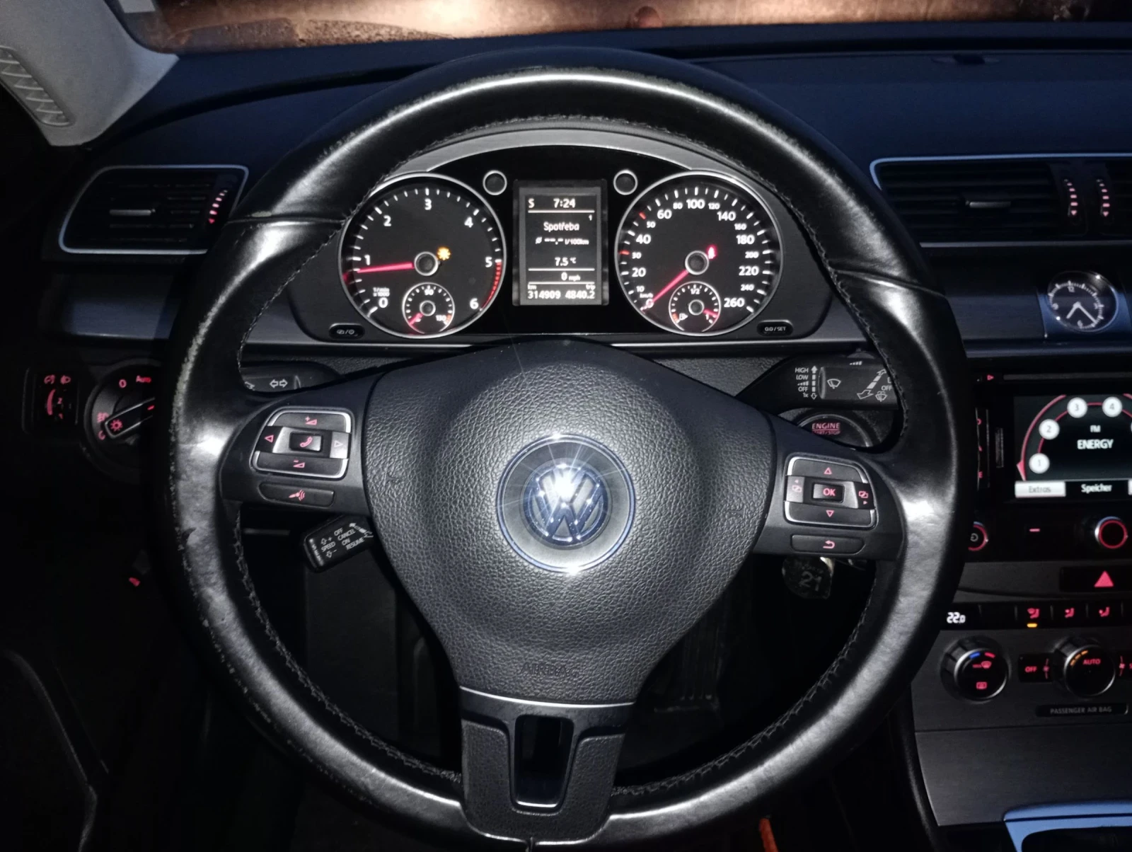 VW Passat Б7 - изображение 4