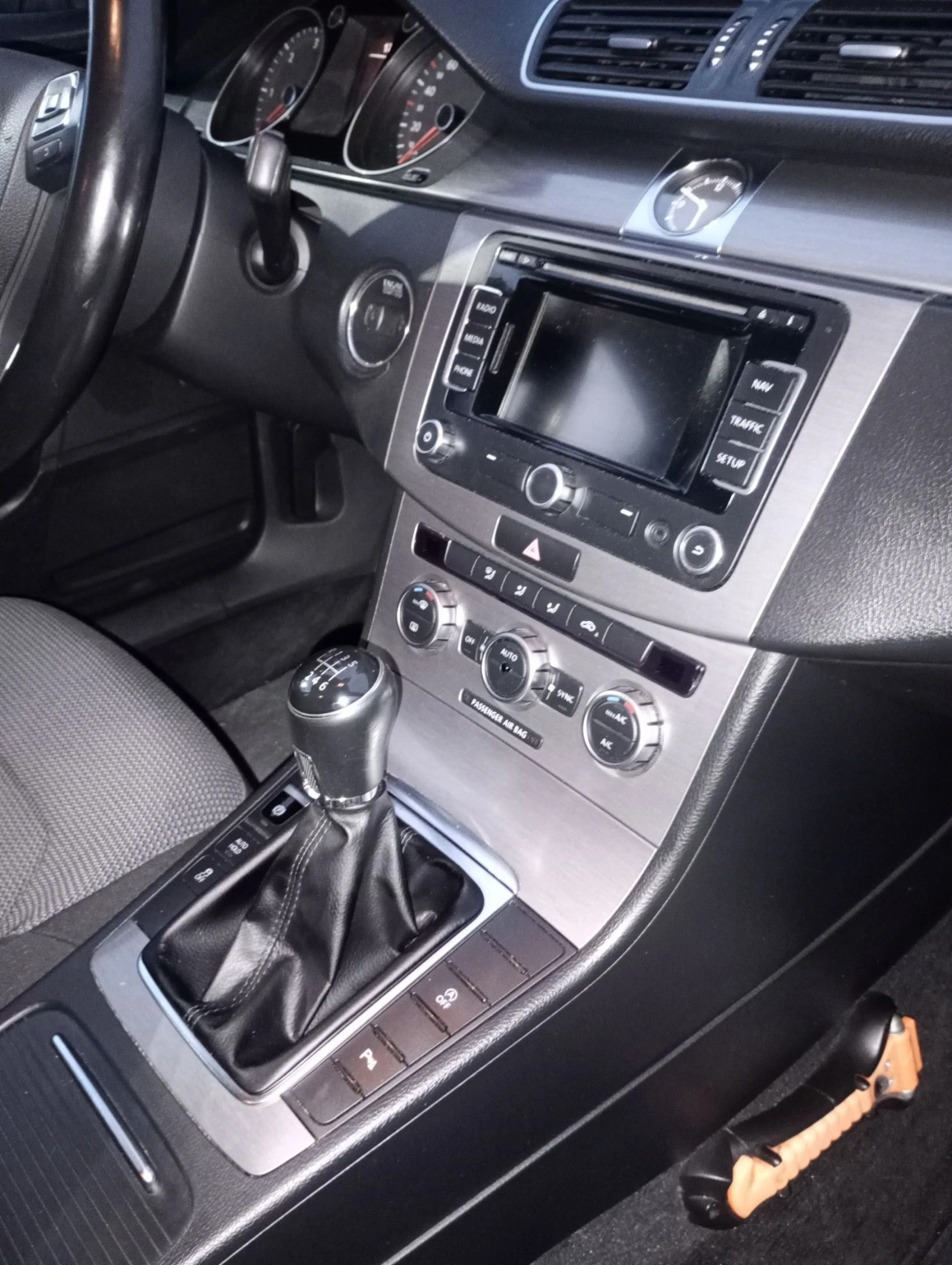 VW Passat Б7 - изображение 5