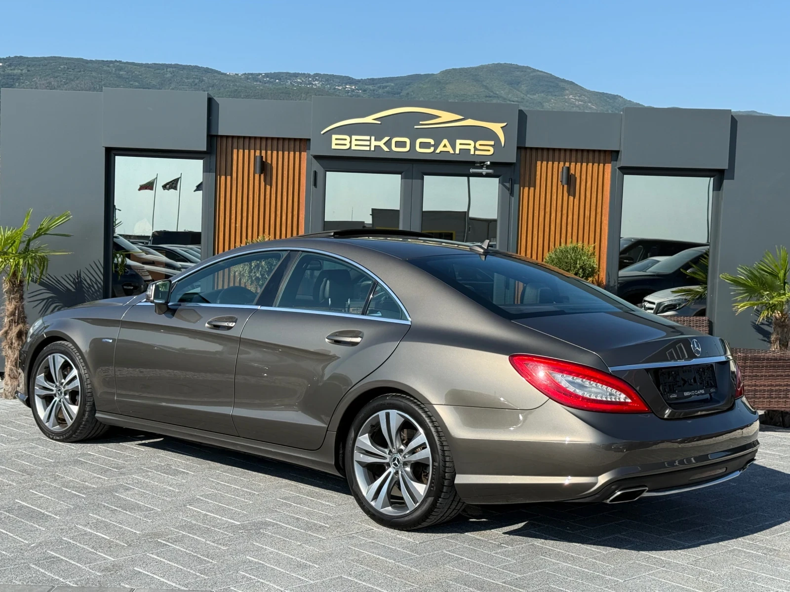 Mercedes-Benz CLS 350 //AMG-PACK//Нов внос от Белгия - изображение 7