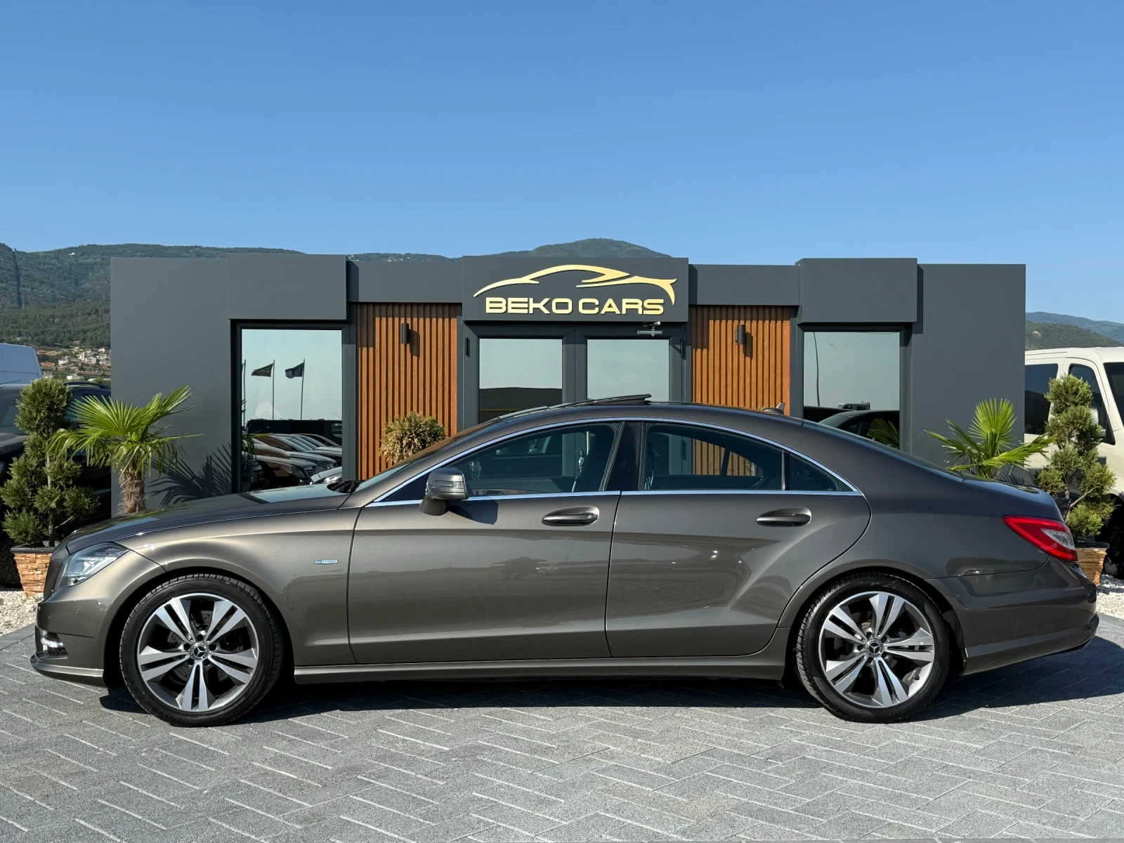 Mercedes-Benz CLS 350 //AMG-PACK//Нов внос от Белгия - изображение 8