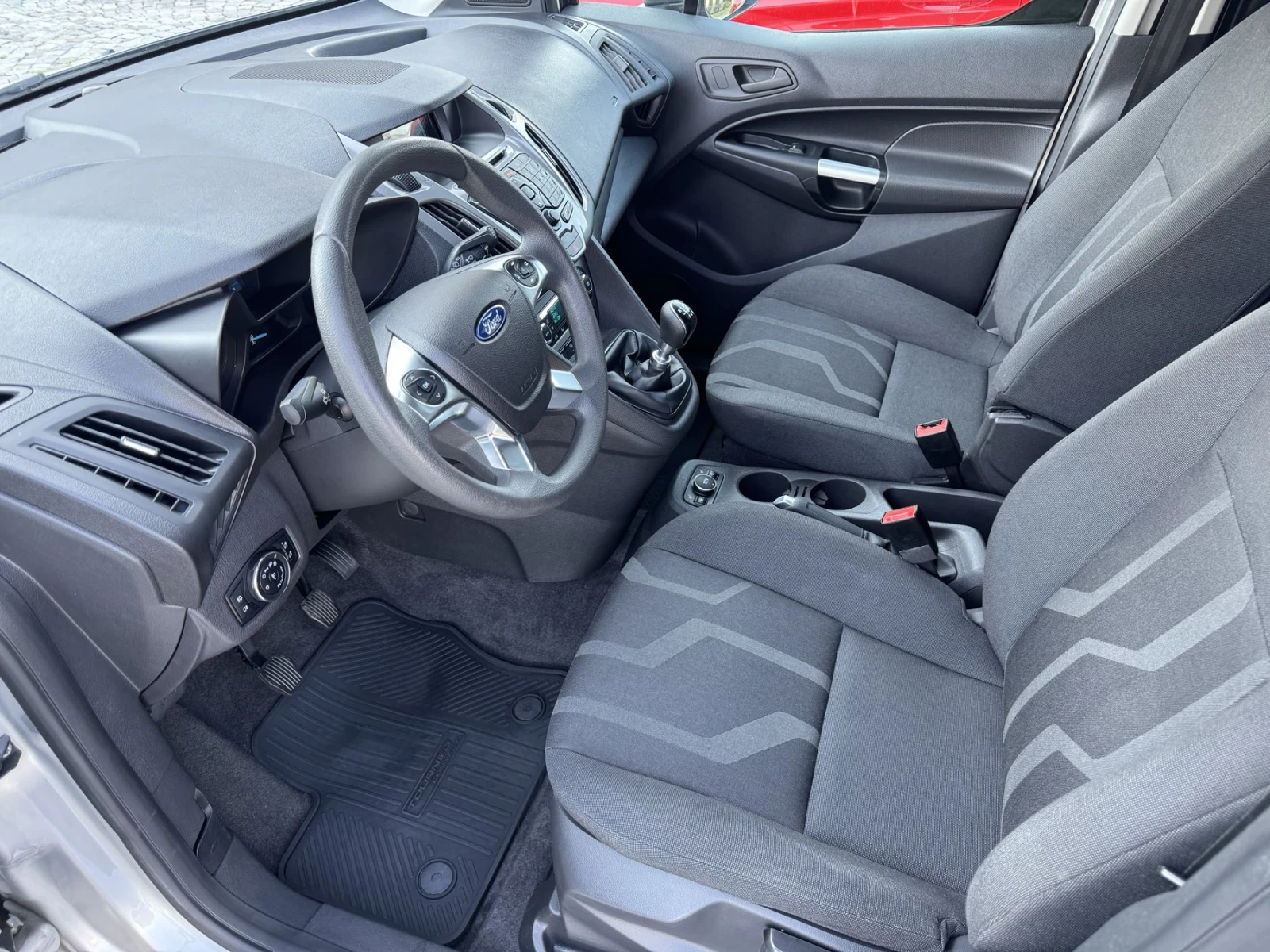 Ford Tourneo Connect EcoBoost Germany - изображение 8