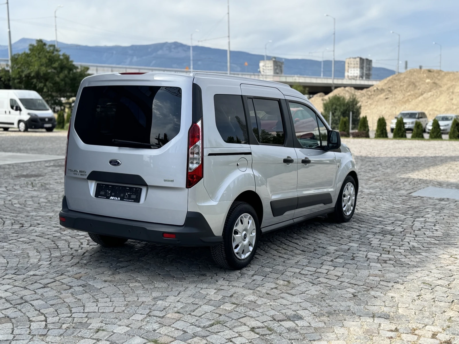 Ford Tourneo Connect EcoBoost Germany - изображение 6