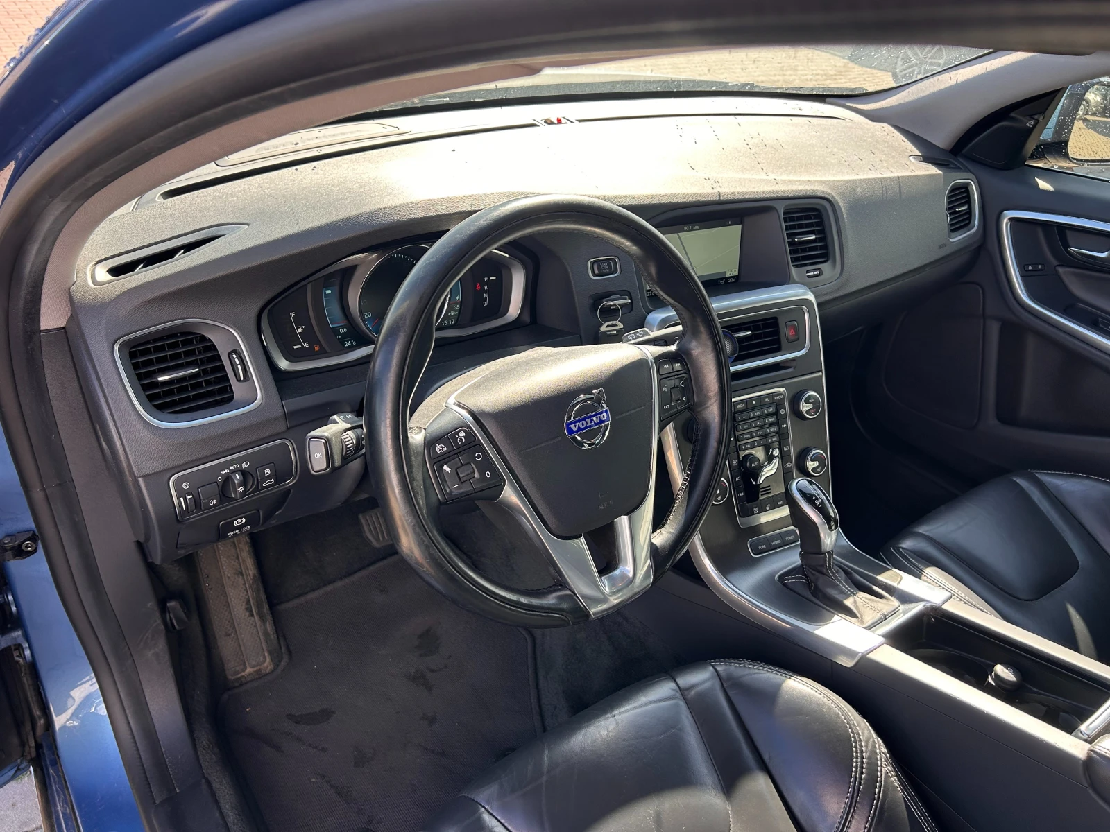 Volvo V60 2.4PLUG IN HUBRID AVTOMAT/KOJA/NAVI EURO 5 | Mobile.bg   14