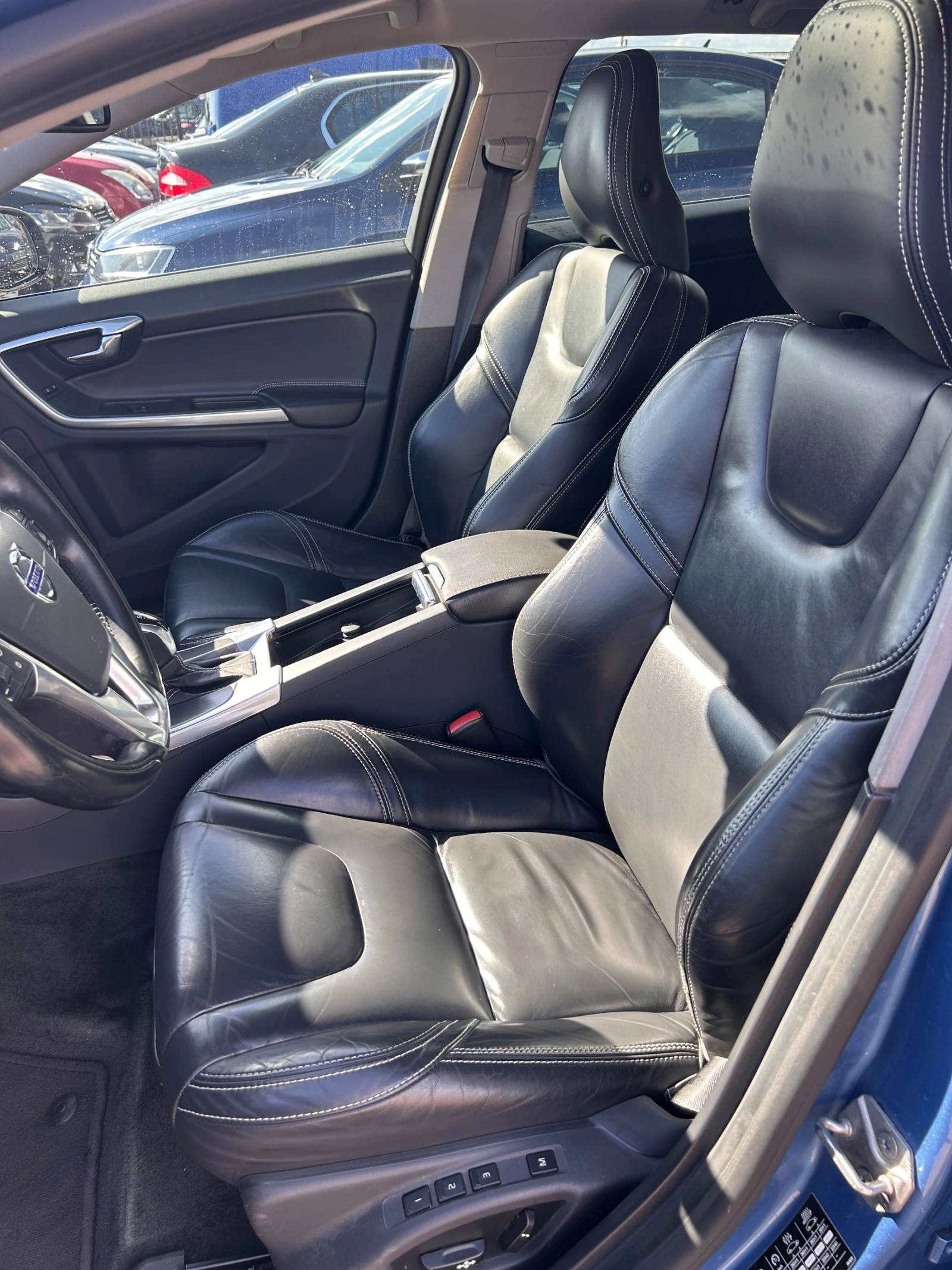 Volvo V60 2.4PLUG IN HUBRID AVTOMAT/KOJA/NAVI EURO 5 | Mobile.bg   12