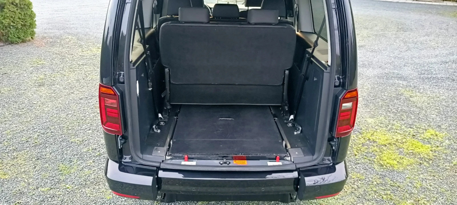 VW Caddy 2.0TDI DSG 7местен - изображение 8