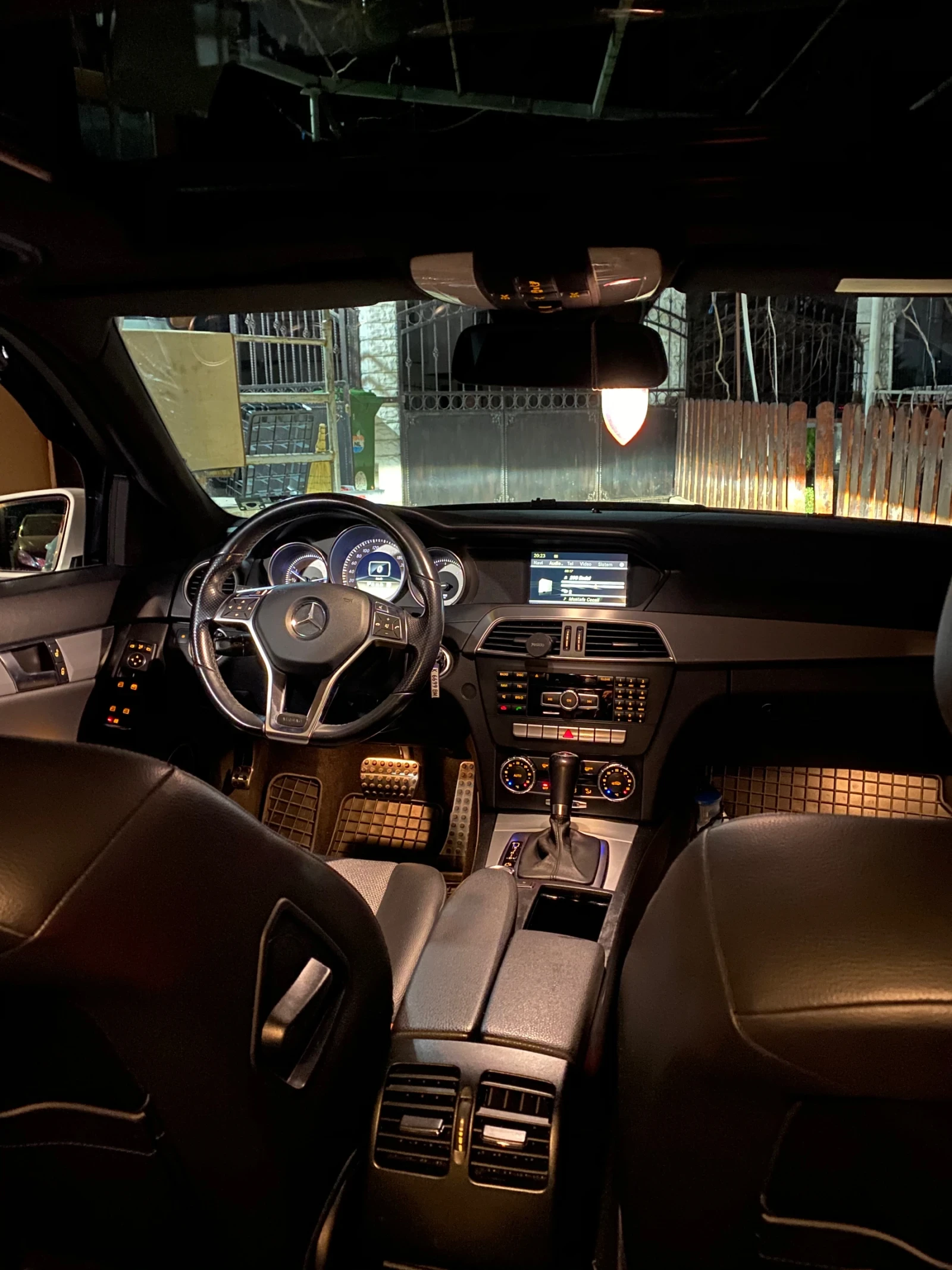 Mercedes-Benz C 250 4MATIC AMG - изображение 6