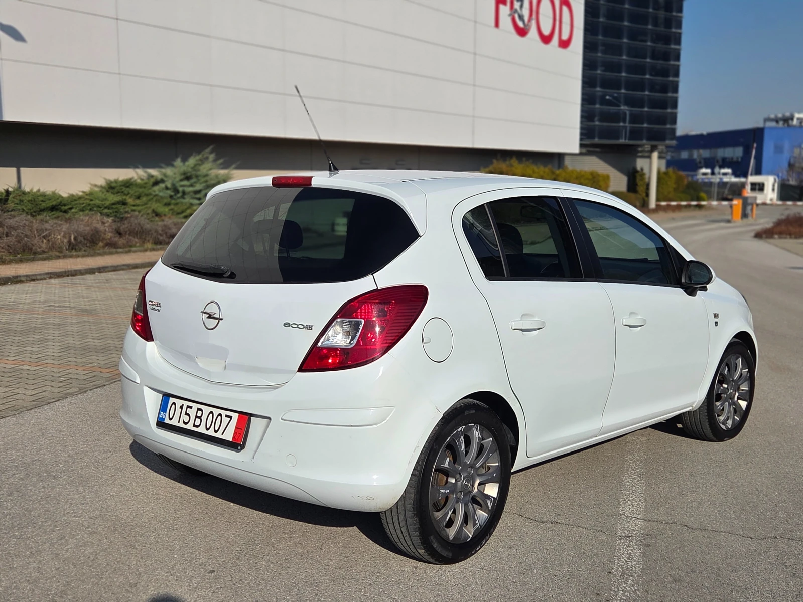 Opel Corsa 1.3CDTI COSMO ОТЛИЧНА - изображение 3