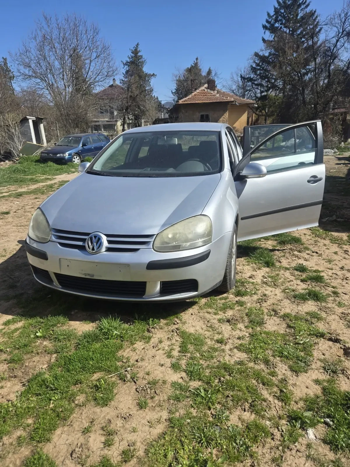 VW Golf 1.6 бензин 102к.с. Промоция , снимка 2 - Автомобили и джипове - 53845120