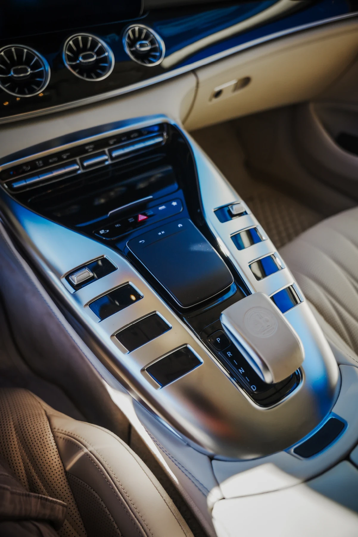 Mercedes-Benz AMG GT S 63S 4matic+ , снимка 7 - Автомобили и джипове - 53918521