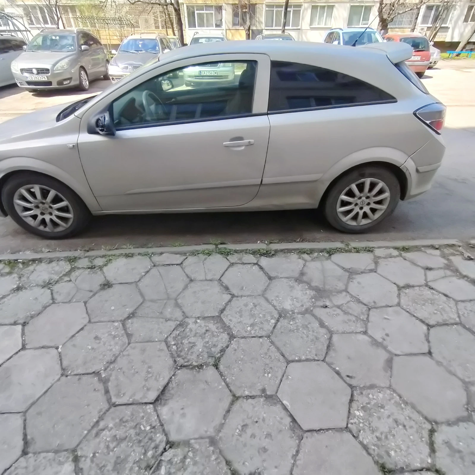 Opel Astra 1.7GTC, снимка 4 - Автомобили и джипове - 53985886