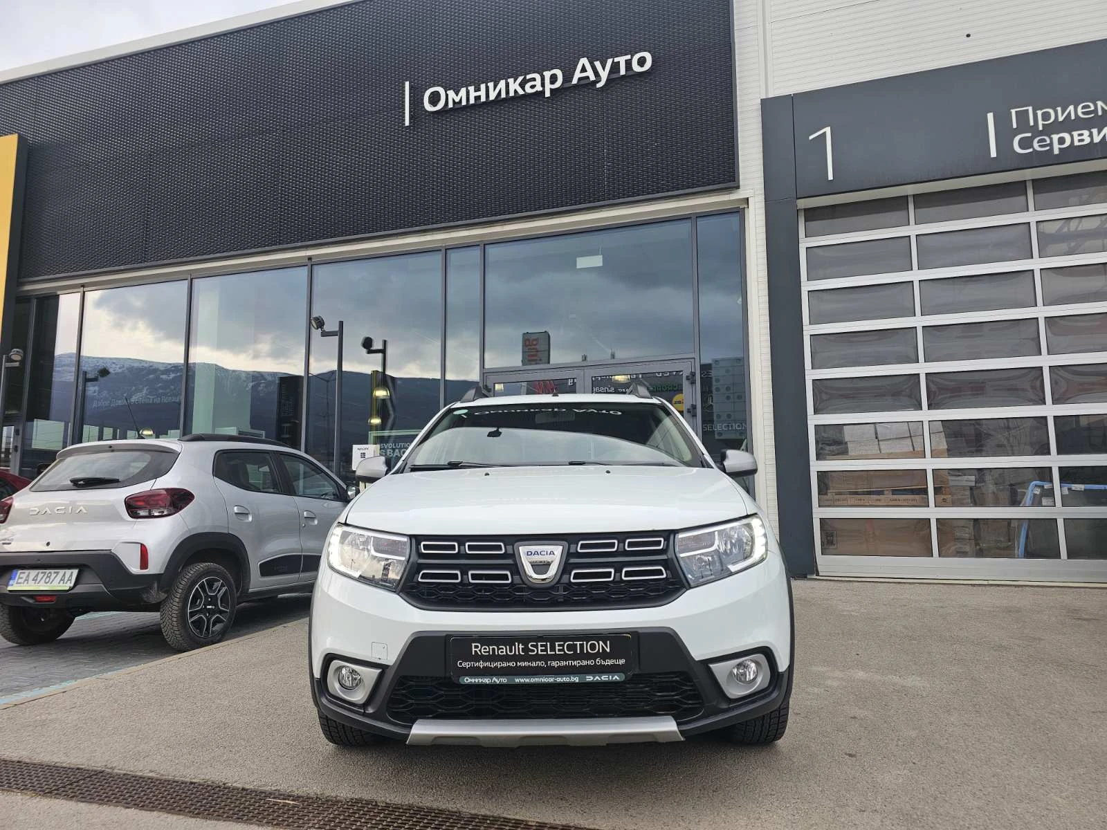 Dacia Sandero 0.9 TCe 90, снимка 2 - Автомобили и джипове - 53986207