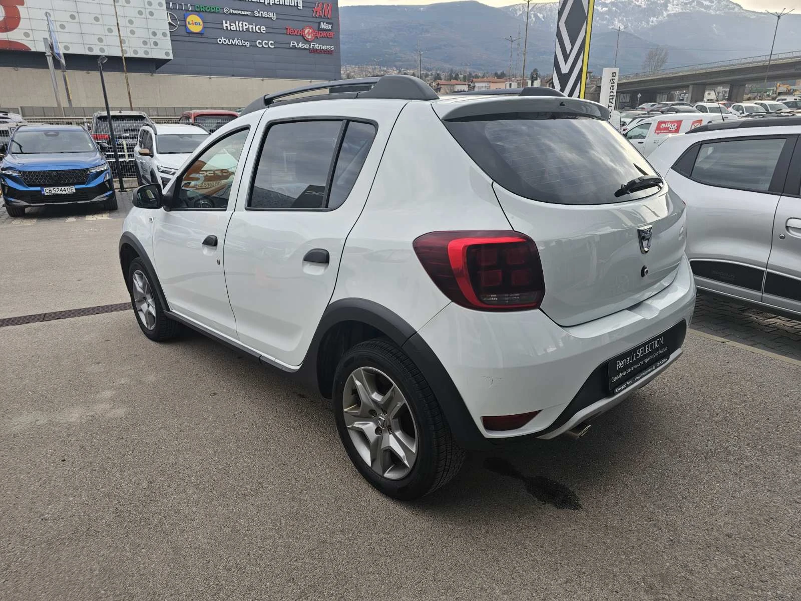 Dacia Sandero 0.9 TCe 90, снимка 3 - Автомобили и джипове - 53986207
