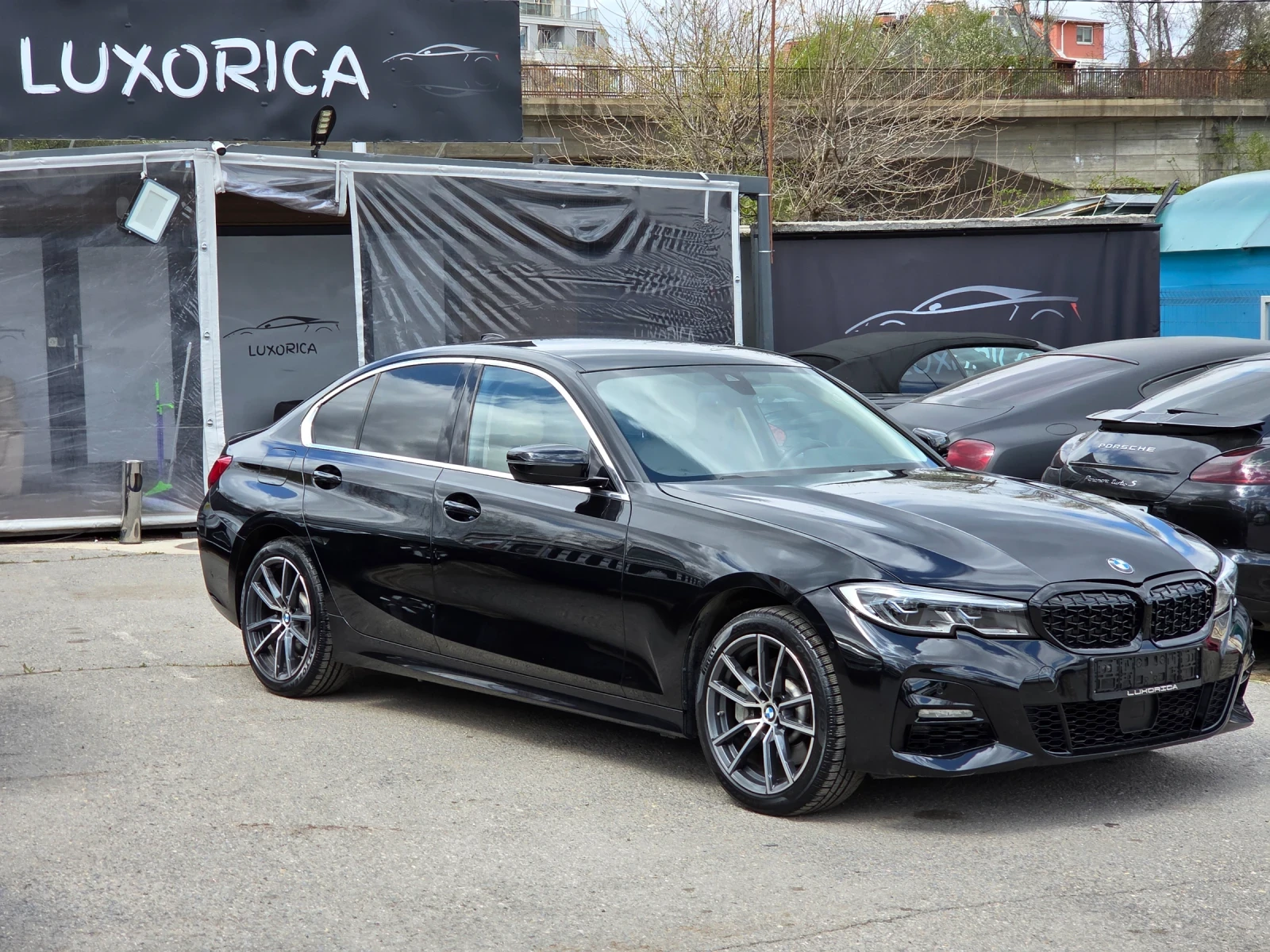 BMW 330 PLUG IN HYBRID /  M -Пакет / Xdrive / 29 000КМ, снимка 2 - Автомобили и джипове - 54159102