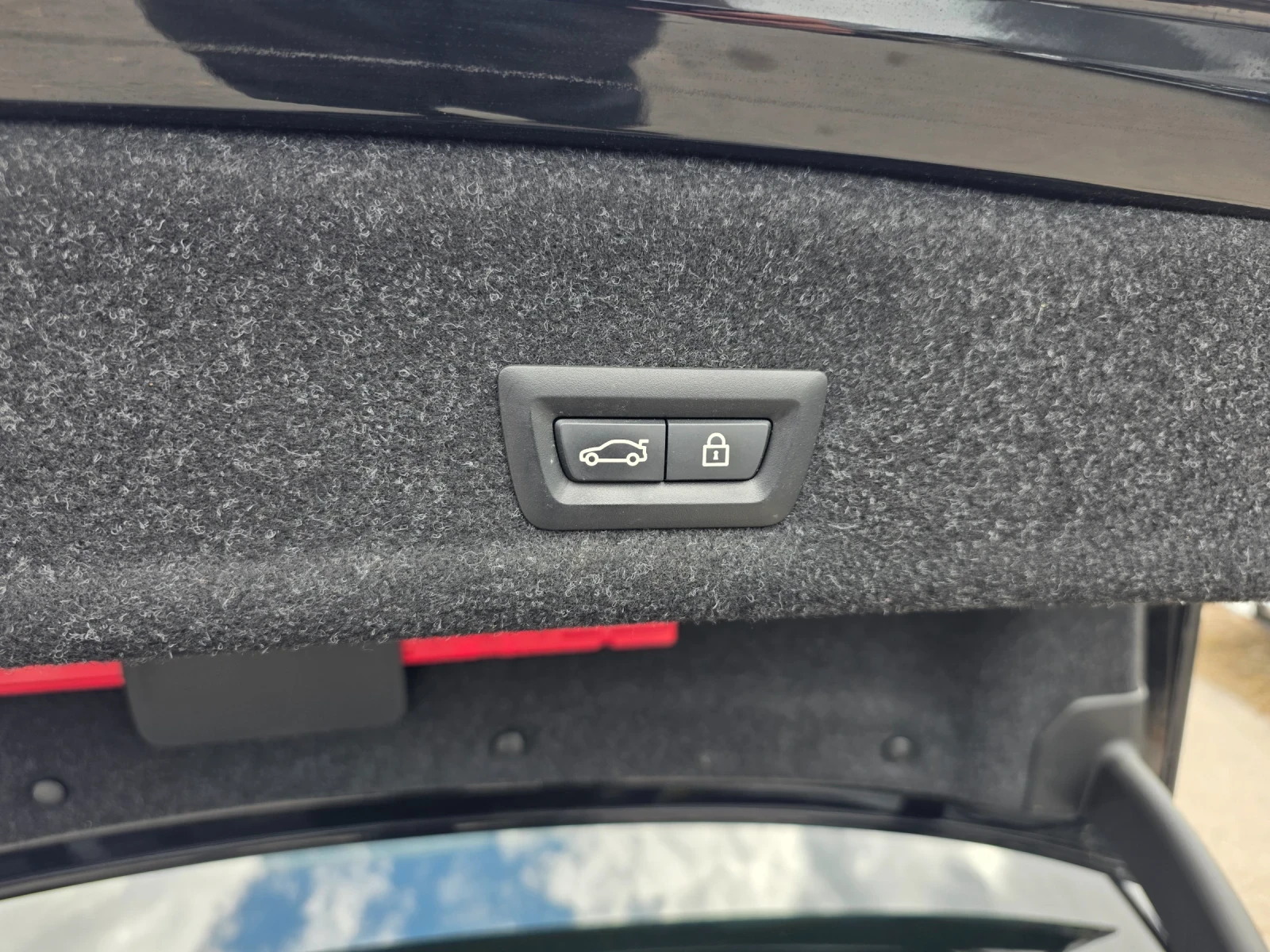 BMW 330 PLUG IN HYBRID /  M -Пакет / Xdrive / 29 000КМ, снимка 17 - Автомобили и джипове - 54159102