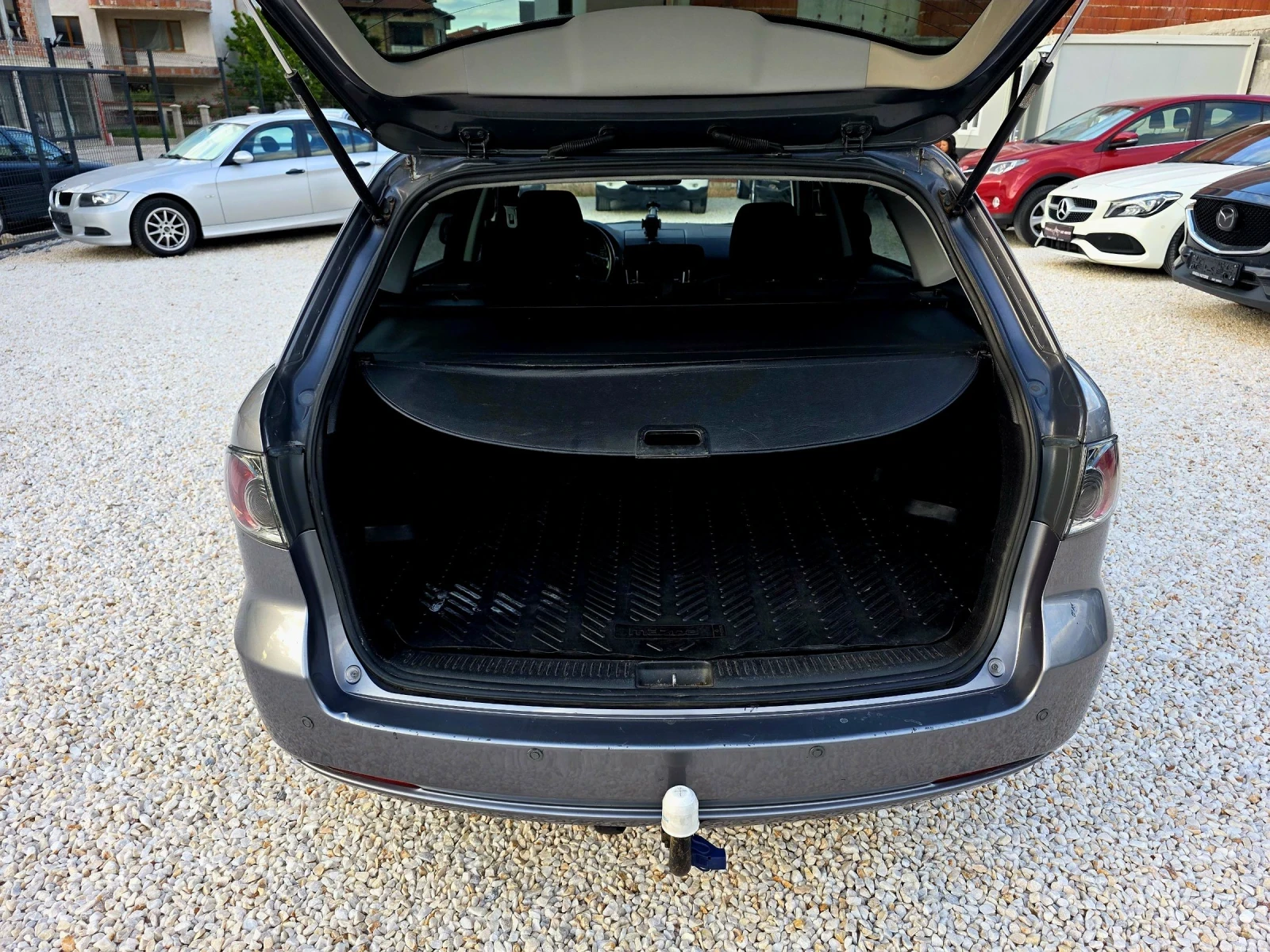 Mazda 6 BOSE Климатроник Люк Всичко-Платено, снимка 11 - Автомобили и джипове - 54598447