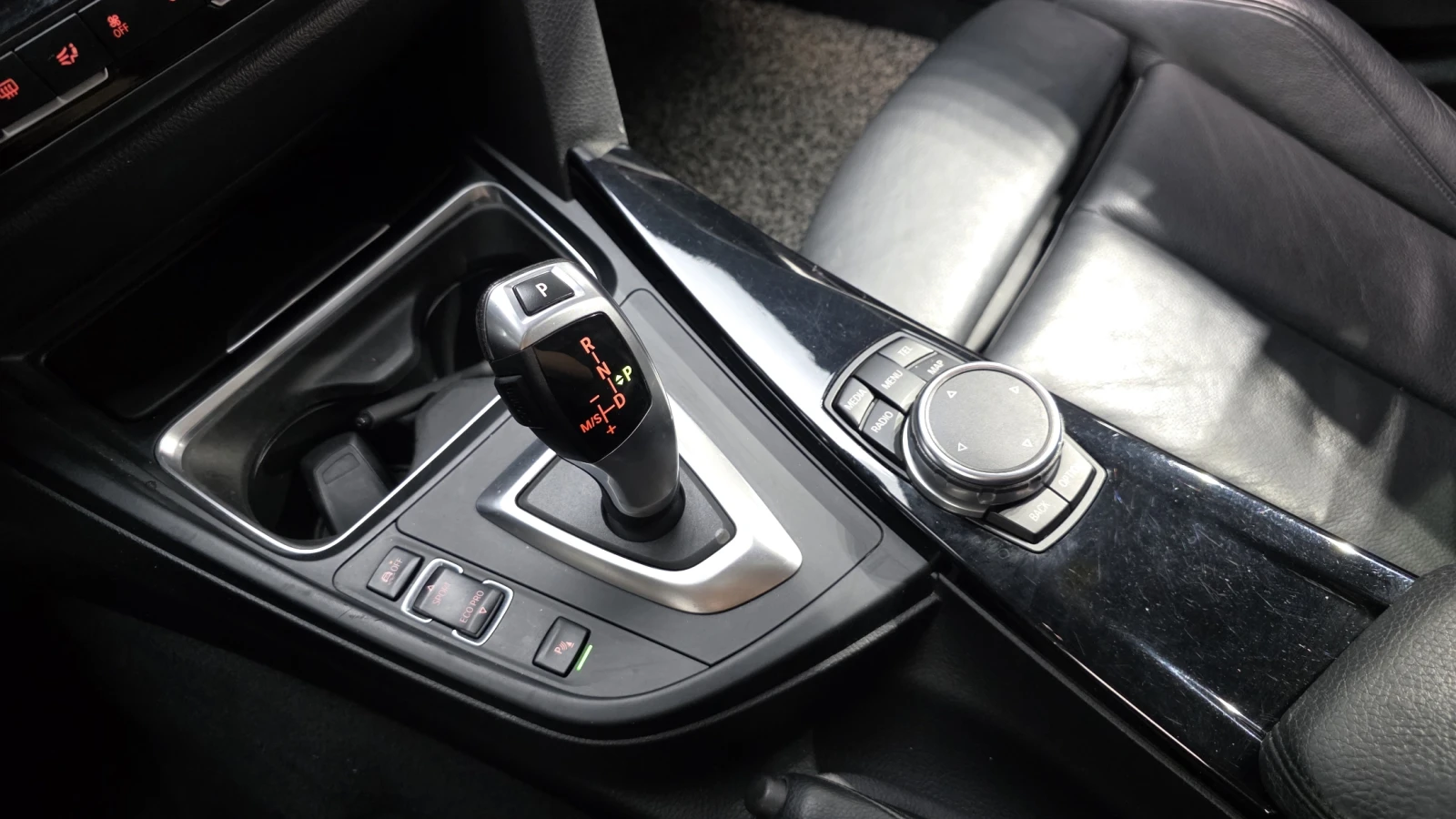 BMW 420 HUD* ЕЛ. БАГАЖНИК* ЛЮК* ПОДГРЕВ ВОЛАН* КРАЙНА ЦЕНА, снимка 9 - Автомобили и джипове - 55593804