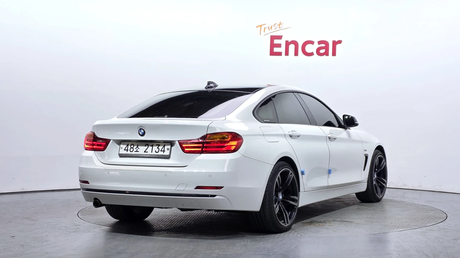 BMW 420 HUD* ЕЛ. БАГАЖНИК* ЛЮК* ПОДГРЕВ ВОЛАН* КРАЙНА ЦЕНА, снимка 2 - Автомобили и джипове - 55593804