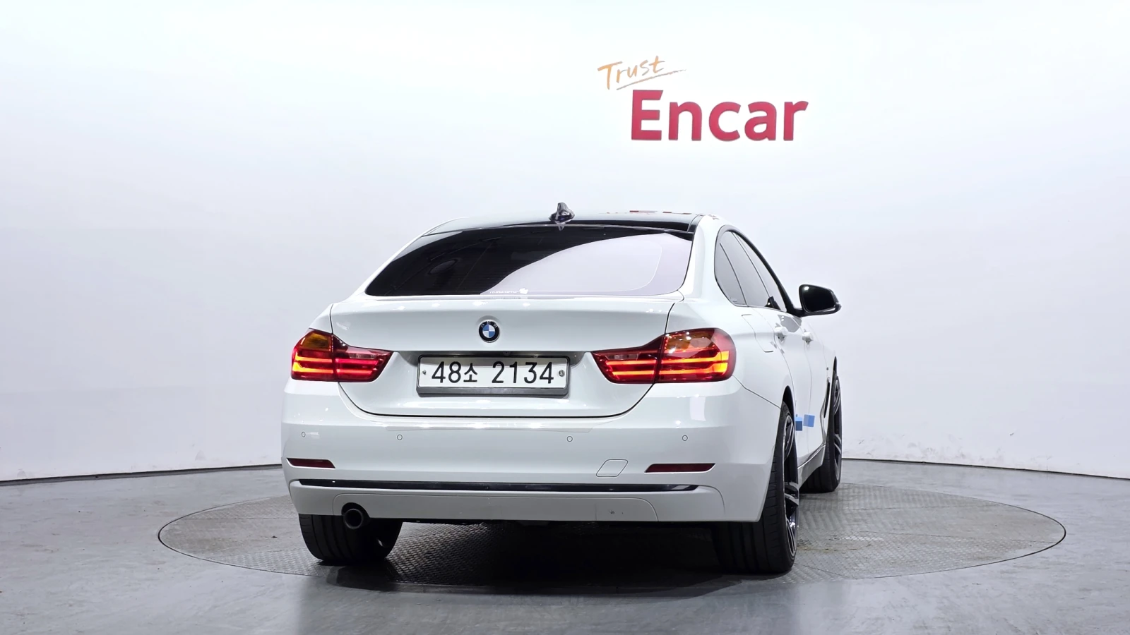 BMW 420 HUD* ЕЛ. БАГАЖНИК* ЛЮК* ПОДГРЕВ ВОЛАН* КРАЙНА ЦЕНА, снимка 4 - Автомобили и джипове - 55593804