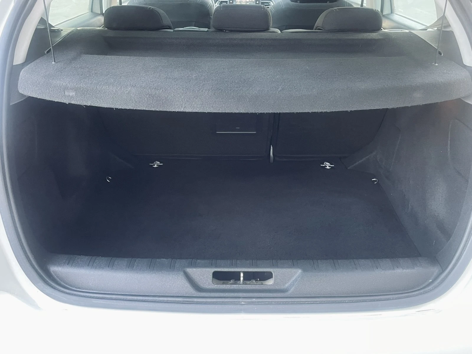Peugeot 308 1.6 e-HDi Allure, снимка 15 - Автомобили и джипове - 55597885