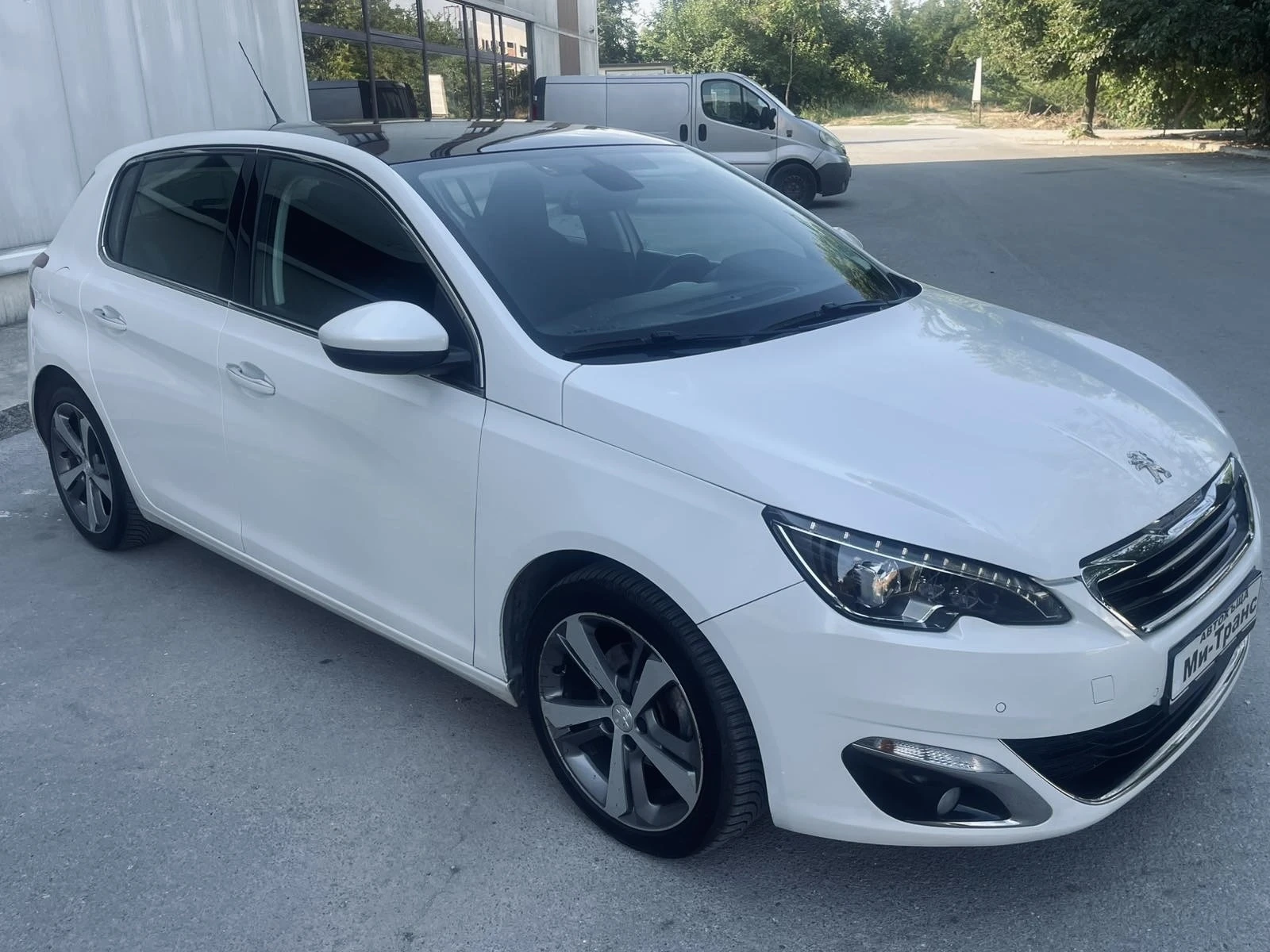 Peugeot 308 1.6 e-HDi Allure, снимка 4 - Автомобили и джипове - 55597885