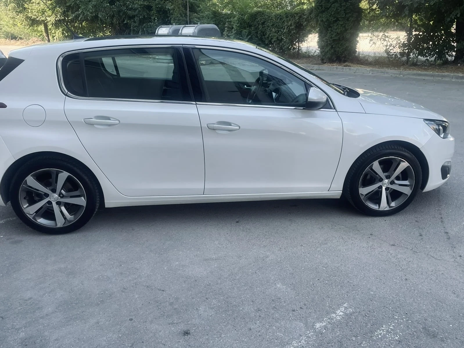 Peugeot 308 1.6 e-HDi Allure, снимка 5 - Автомобили и джипове - 55597885