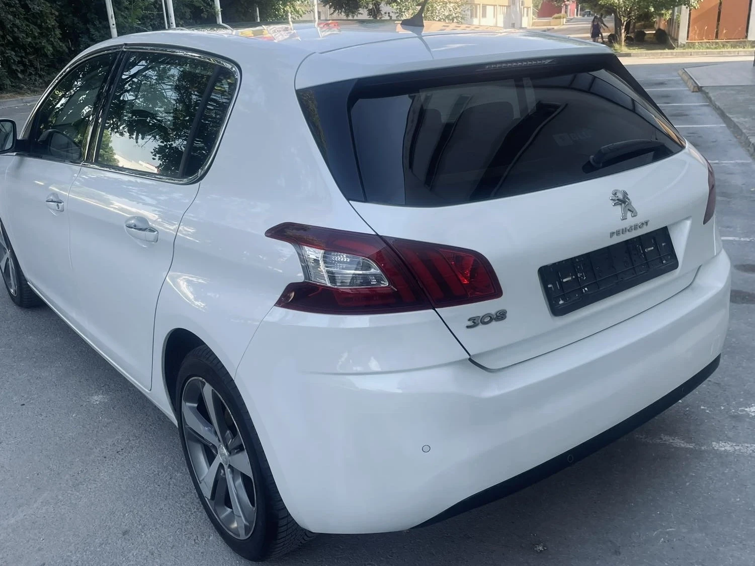 Peugeot 308 1.6 e-HDi Allure, снимка 8 - Автомобили и джипове - 55597885