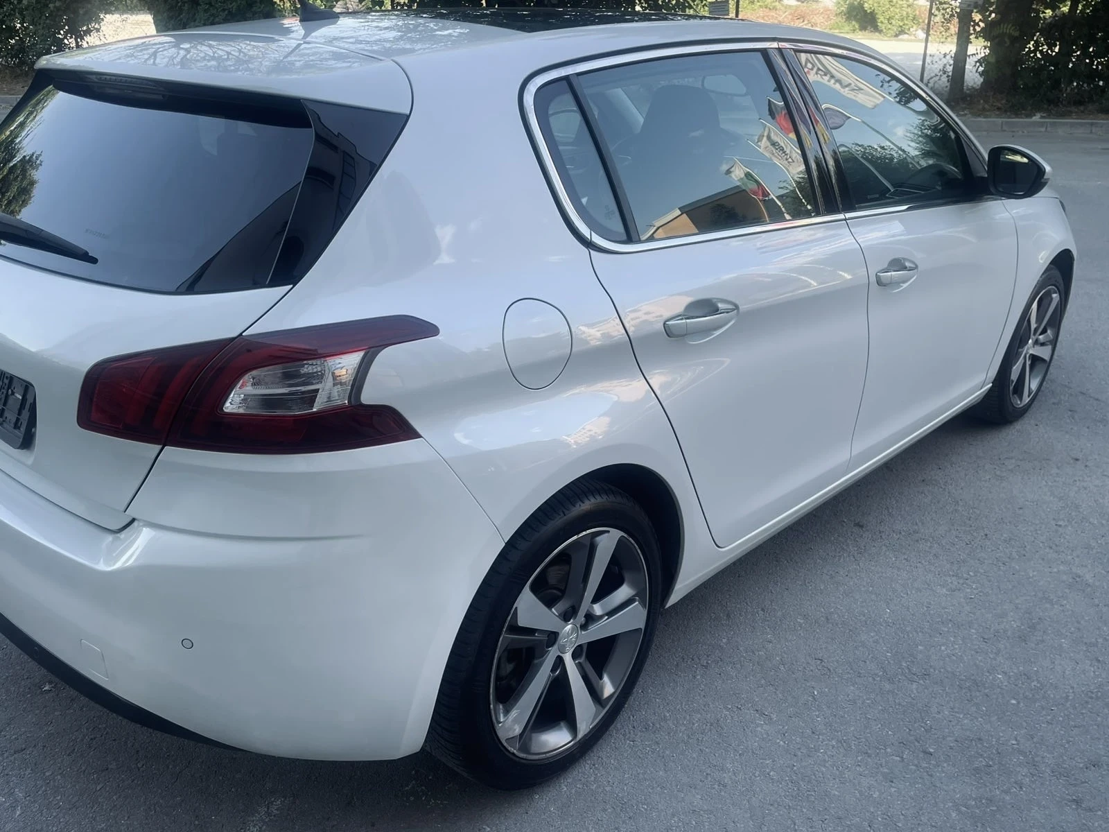 Peugeot 308 1.6 e-HDi Allure, снимка 6 - Автомобили и джипове - 55597885