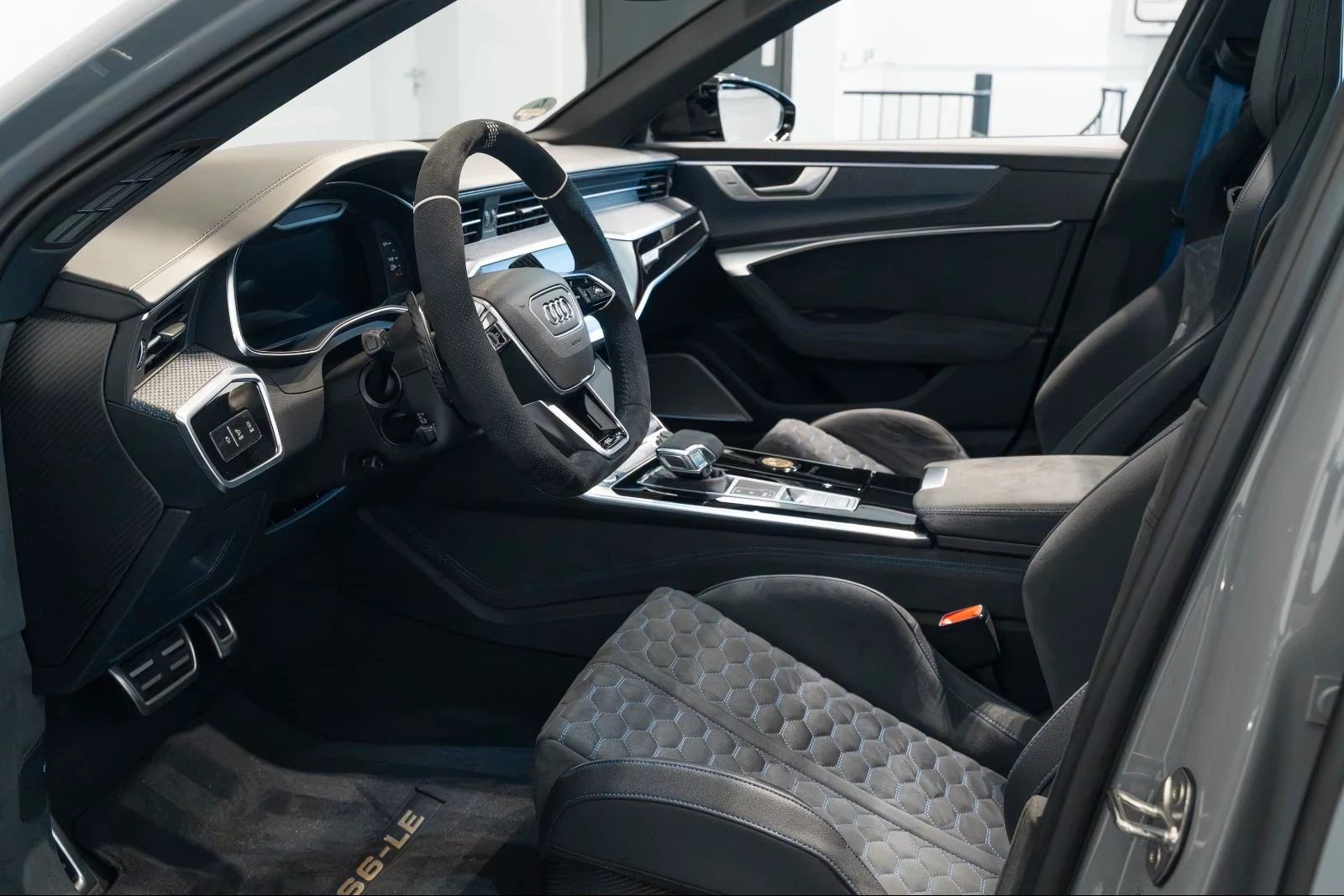 Audi Rs6 ABT* LEGACY-EDITION* 7/30* CARBON* DISTR* CERAMIC*, снимка 10 - Автомобили и джипове - 55749356