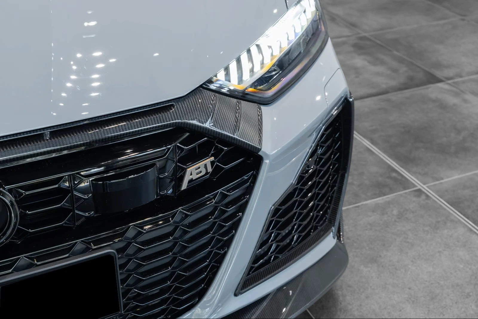 Audi Rs6 ABT* LEGACY-EDITION* 7/30* CARBON* DISTR* CERAMIC*, снимка 3 - Автомобили и джипове - 55749356