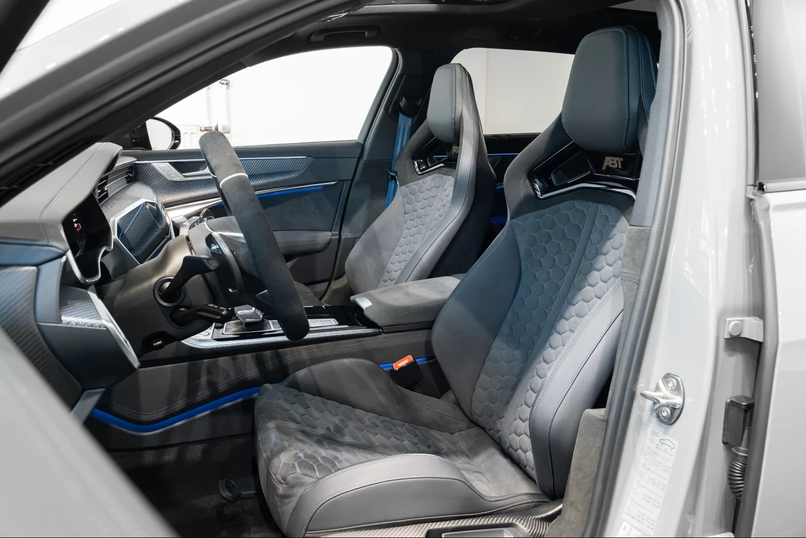 Audi Rs6 ABT* LEGACY-EDITION* 7/30* CARBON* DISTR* CERAMIC*, снимка 11 - Автомобили и джипове - 55749356