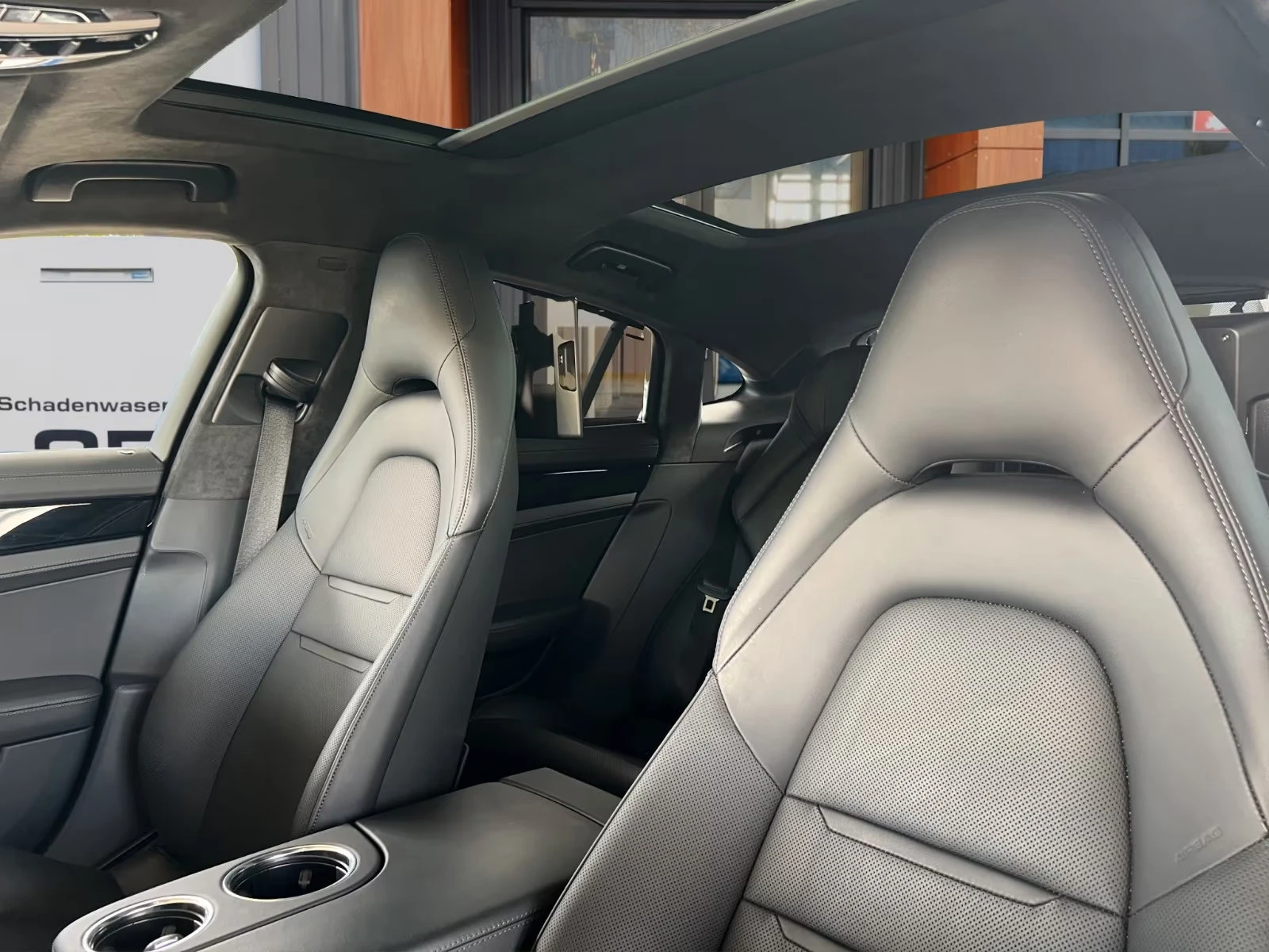 Porsche Panamera TURBO S/E-HYBRID/700HP/360/PANO/BURMASTER/851z, снимка 9 - Автомобили и джипове - 55833259