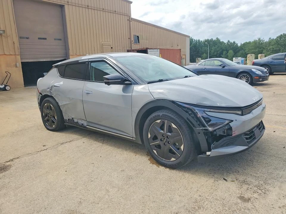 Kia EV6 Light Long Range, снимка 4 - Автомобили и джипове - 56084188