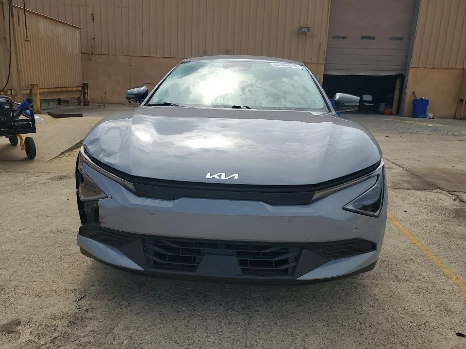 Kia EV6 Light Long Range, снимка 5 - Автомобили и джипове - 56084188