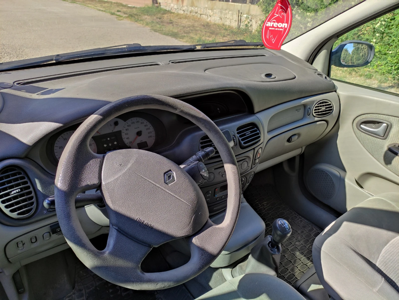 Renault Scenic, снимка 7 - Автомобили и джипове - 56247804