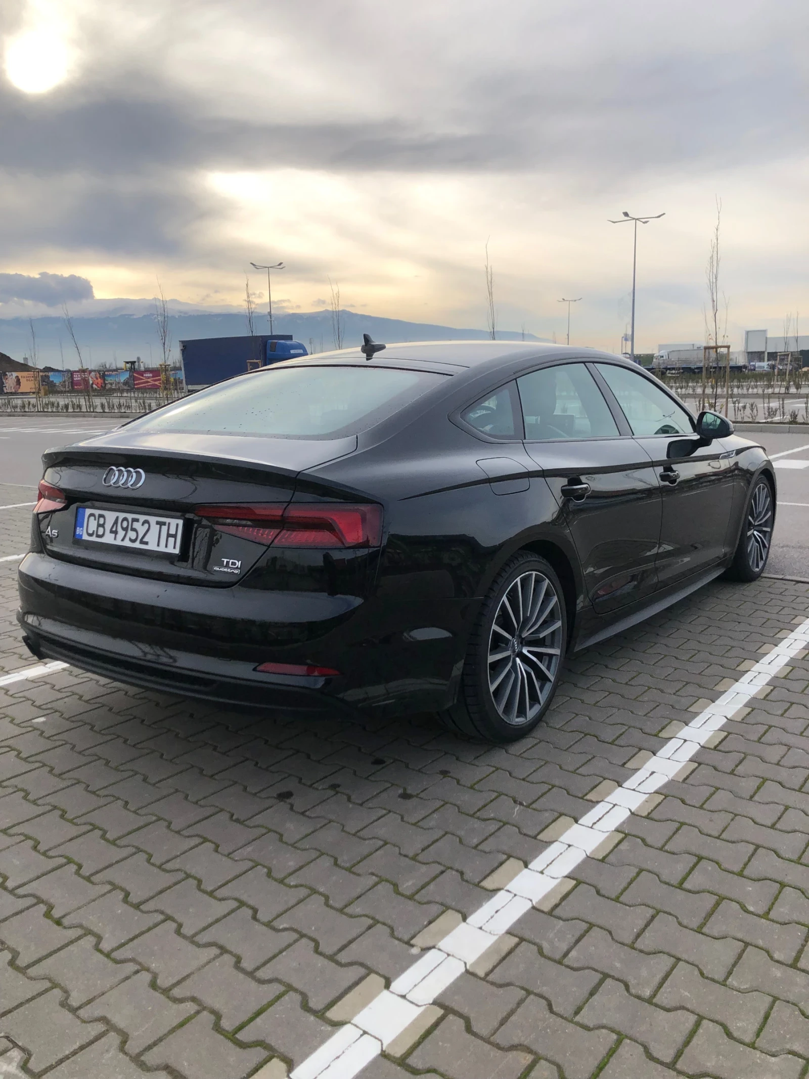 Audi A5 S-line, снимка 4 - Автомобили и джипове - 56404799
