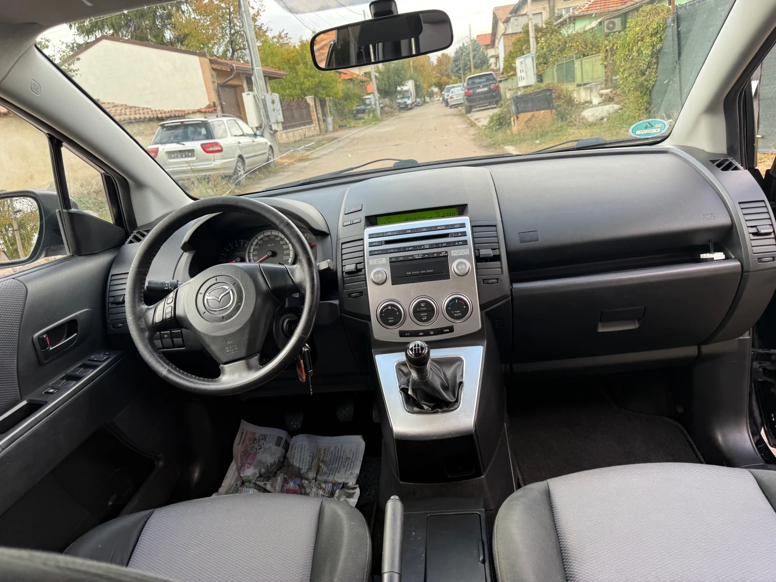Mazda 5 1.8 , снимка 12 - Автомобили и джипове - 56713118