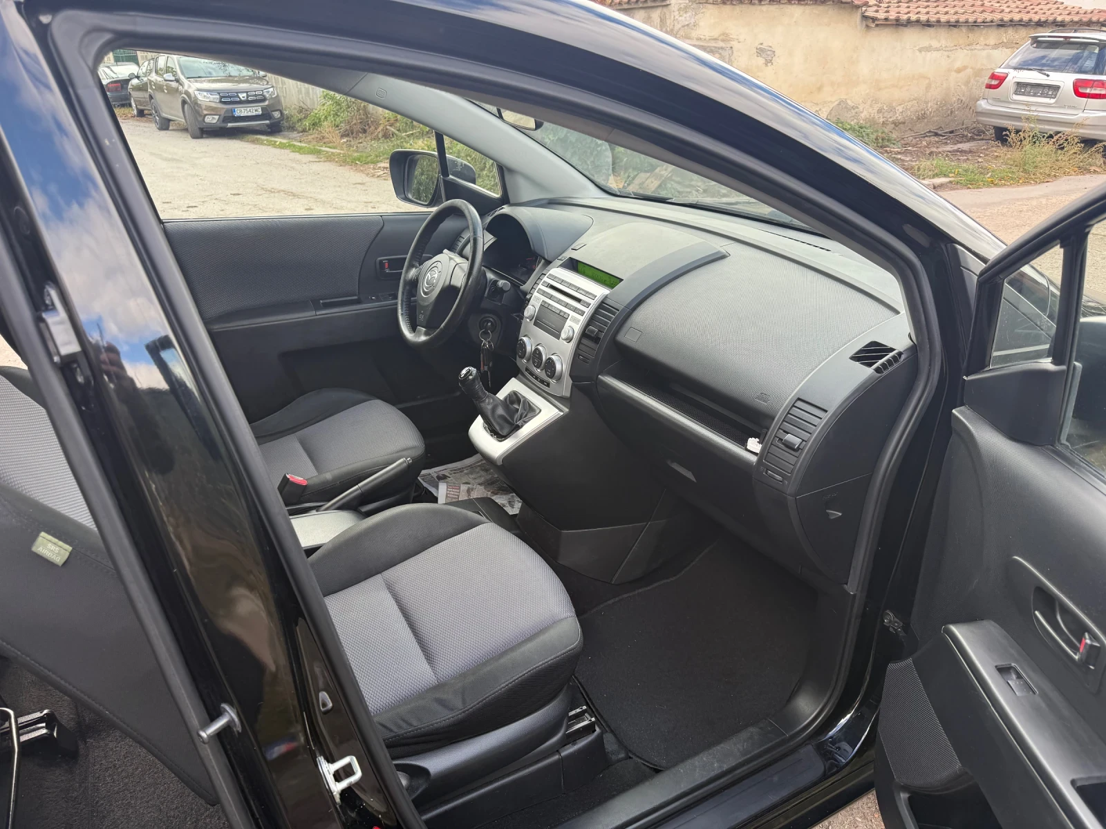 Mazda 5 1.8 , снимка 9 - Автомобили и джипове - 56713118