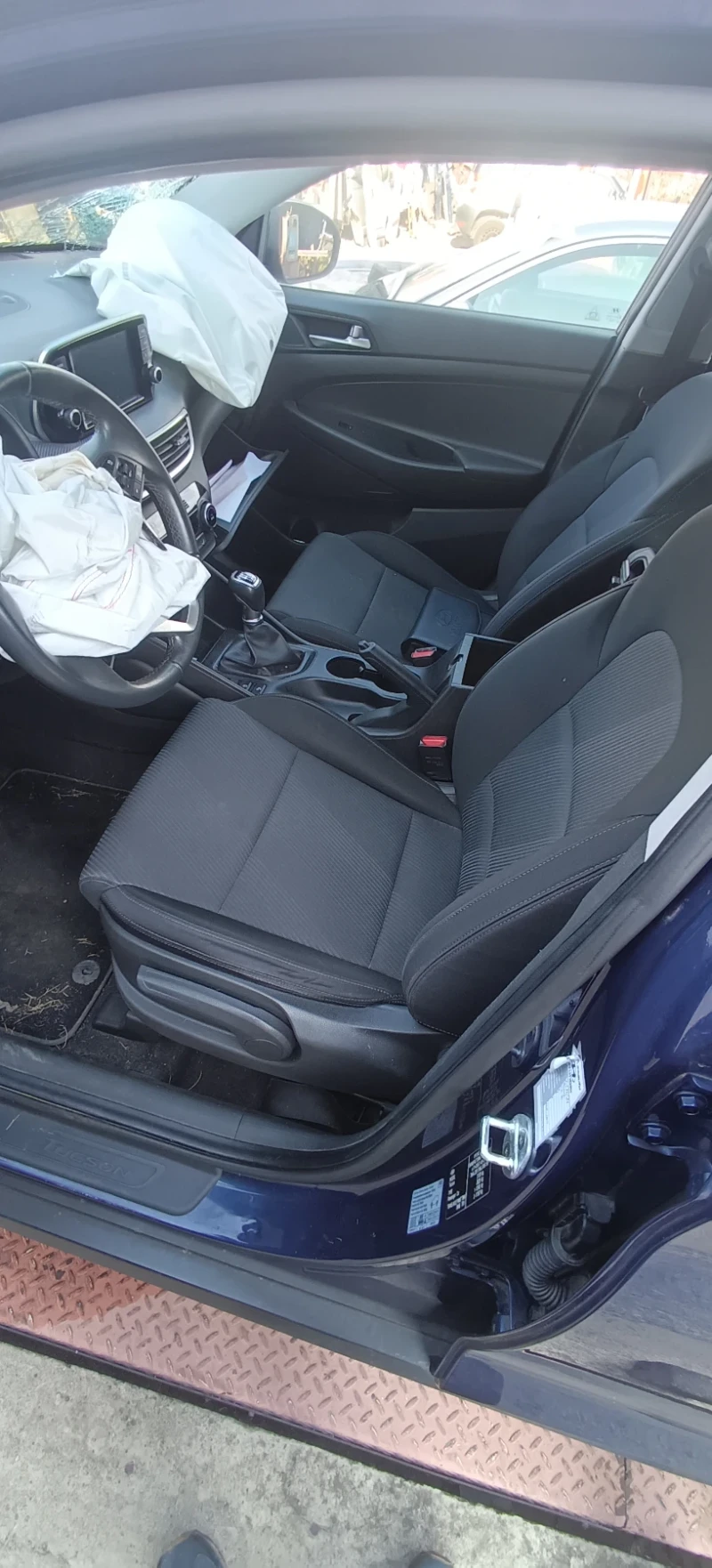 Hyundai Tucson 1.6crdi, снимка 4 - Автомобили и джипове - 47783763