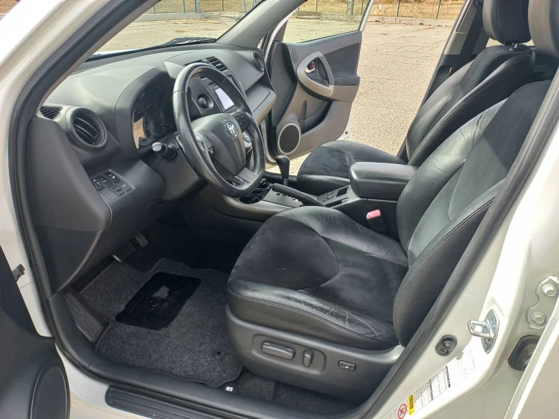 Toyota Rav4 2.2 150к.с., снимка 8 - Автомобили и джипове - 51911068