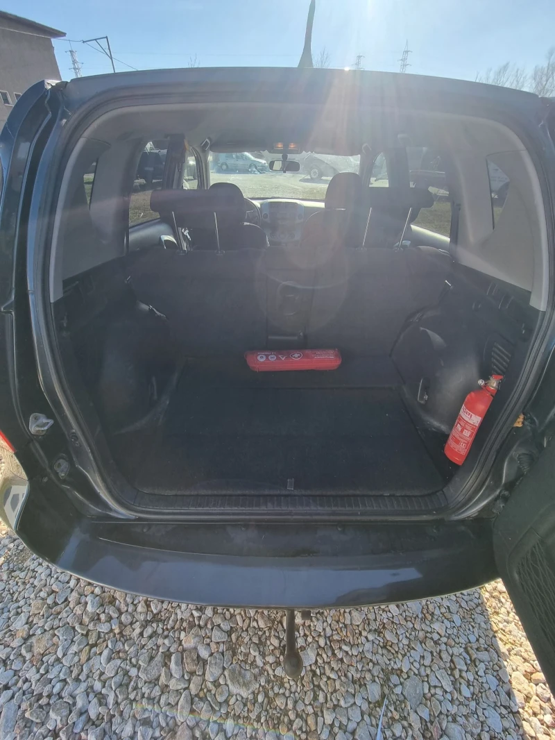 Toyota Rav4, снимка 9 - Автомобили и джипове - 52801416