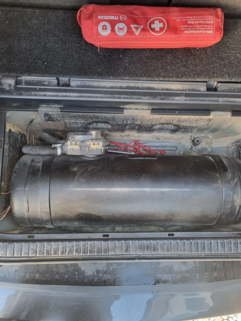 Toyota Rav4, снимка 10 - Автомобили и джипове - 52801416