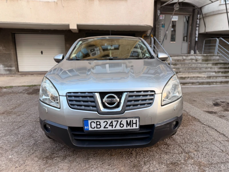 Nissan Qashqai 2.0 , снимка 2 - Автомобили и джипове - 52876821