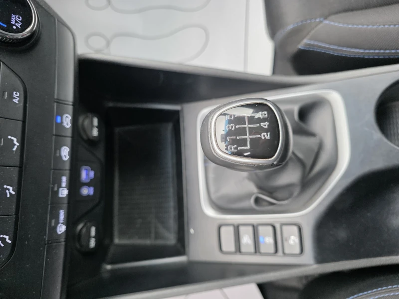 Hyundai Tucson 1.6i 153000km Euro6B Лизинг, снимка 14 - Автомобили и джипове - 53211195