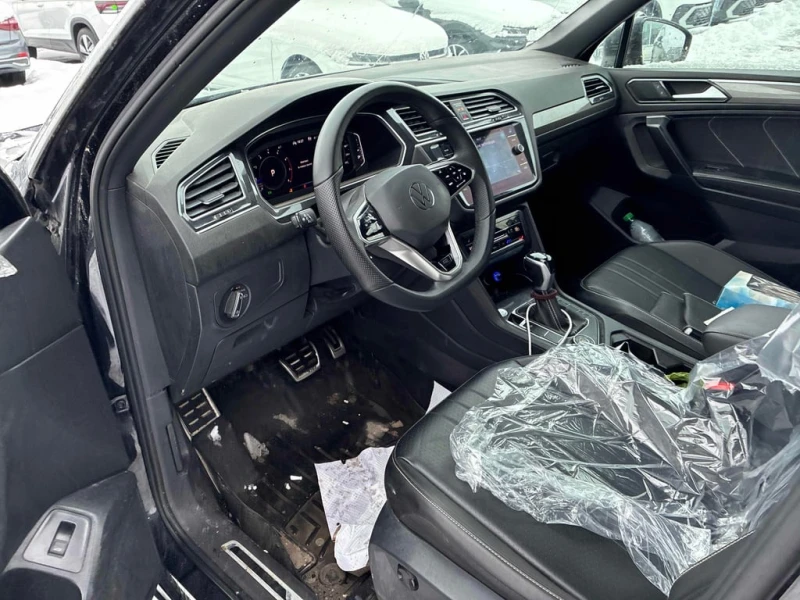 VW Tiguan * Comfortline R Line Black Edition * CARFAX * ЦЕНА, снимка 7 - Автомобили и джипове - 53283708
