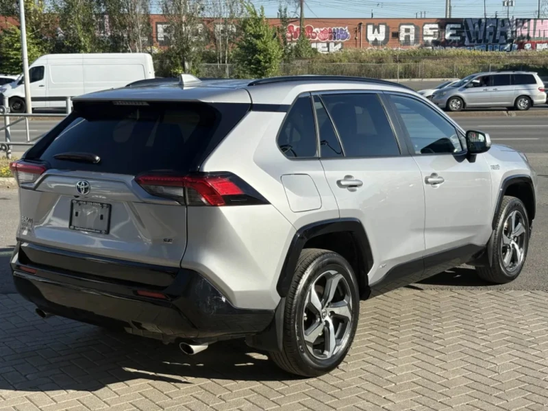 Toyota Rav4 xse, снимка 4 - Автомобили и джипове - 53374260