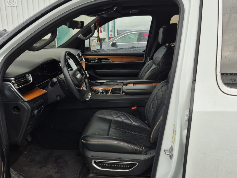 Jeep Grand Wagoneer SERIES III 4X4 * CARFAX* , снимка 7 - Автомобили и джипове - 53479867